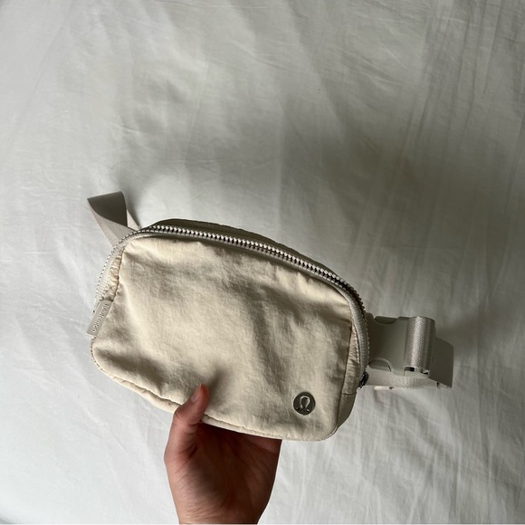 lululemon athletica Handbags - Lululemon Belt Bag cream ✨